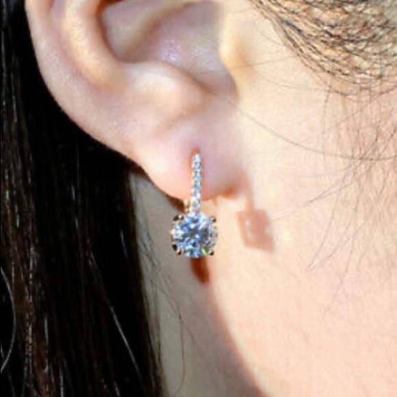 NEW 18k gold plated diamond earrings - Picture 5 of 5